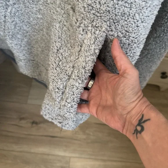 Old Navy Gray Sherpa quarter zip - Picture 3 of 8